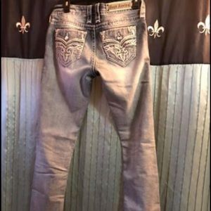 NWOT rock revival 27/34 straight leg